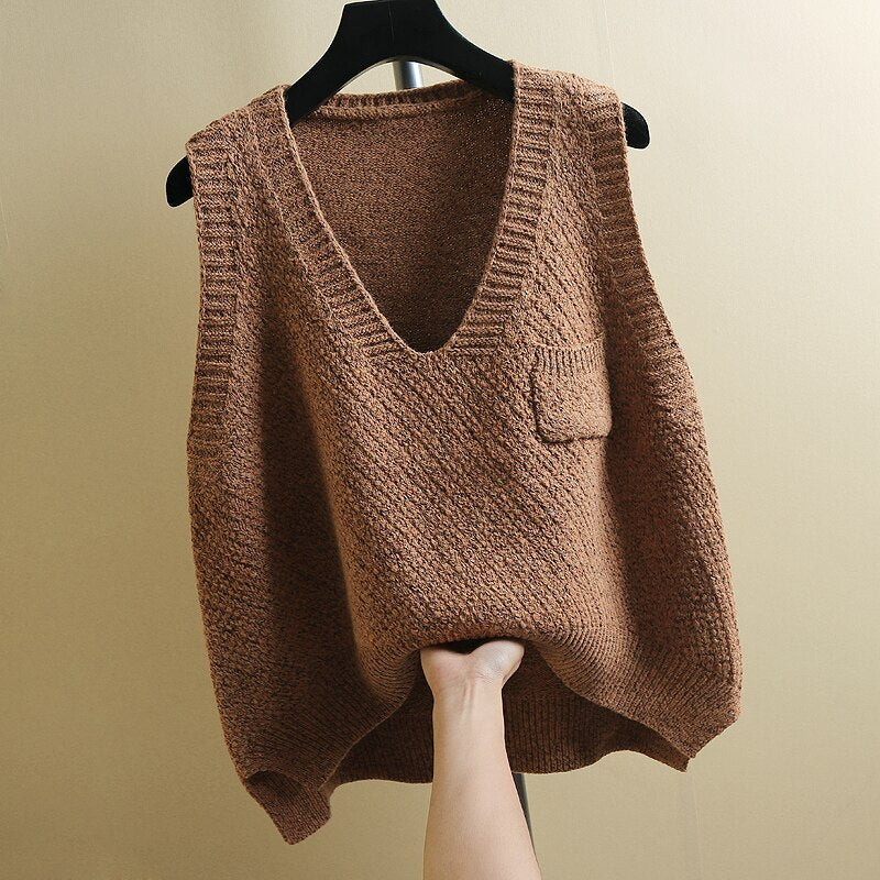 Lumir™ Wool-Blend Vest – Classic Comfort Meets Modern Elegance | Shop Yours Today