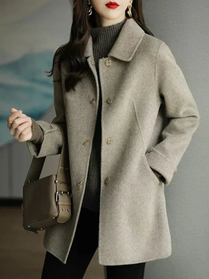 Adriana | Elegant and casual winter coat