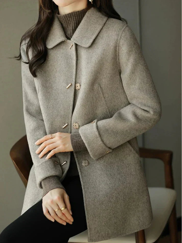 Adriana | Elegant and casual winter coat