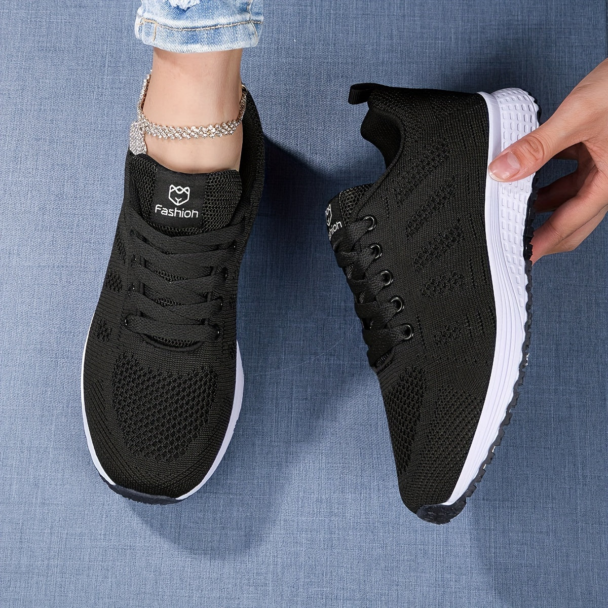 Women’s Lightweight Athletic Sneakers with Mesh and Laces