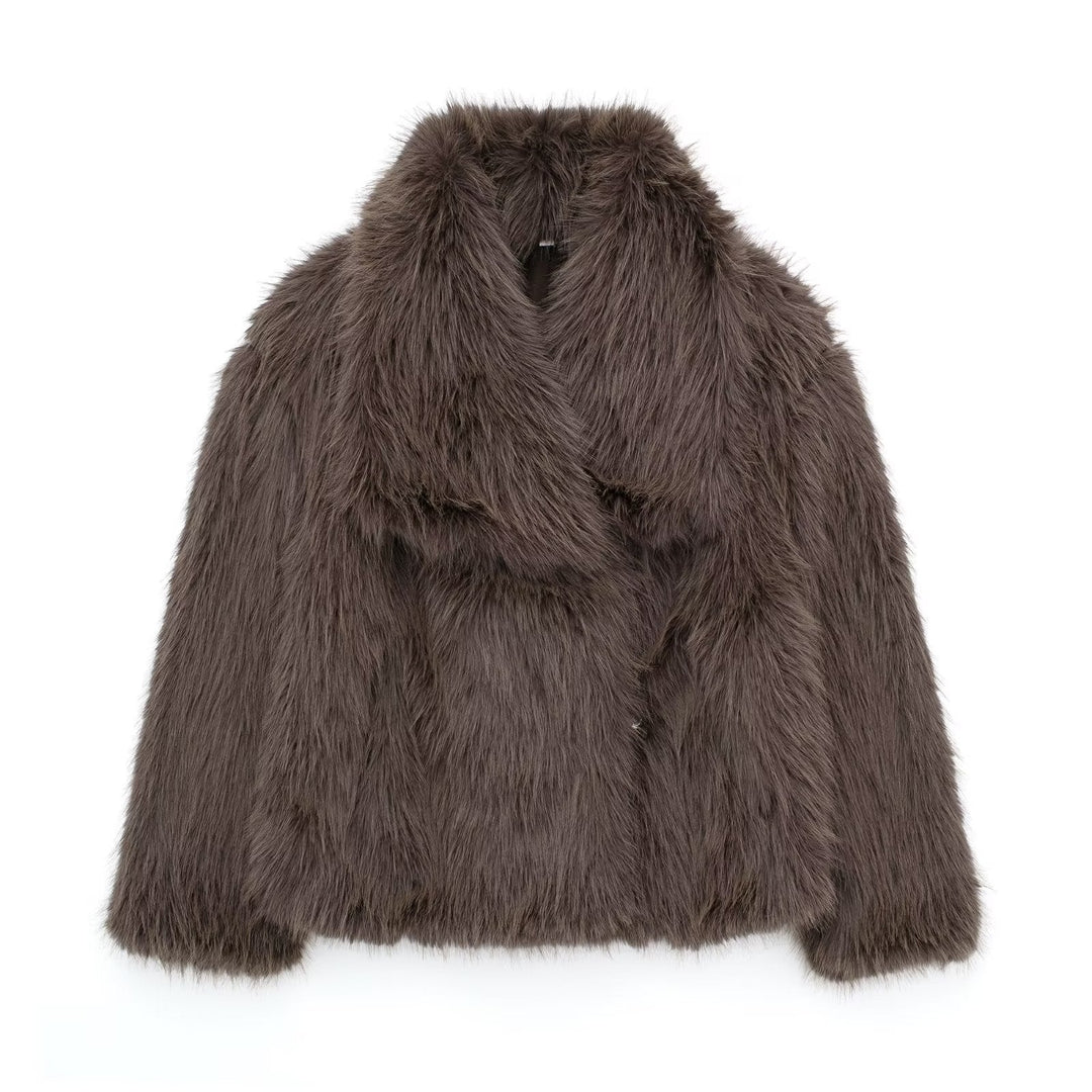 Gabriela | Fur coat with lapel collar