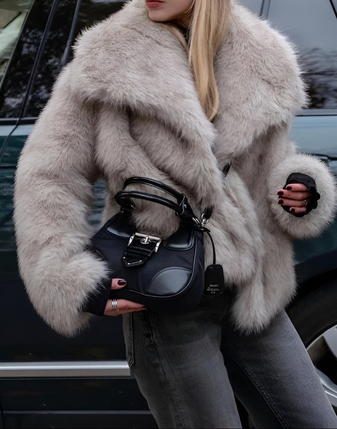 Gabriela | Fur coat with lapel collar