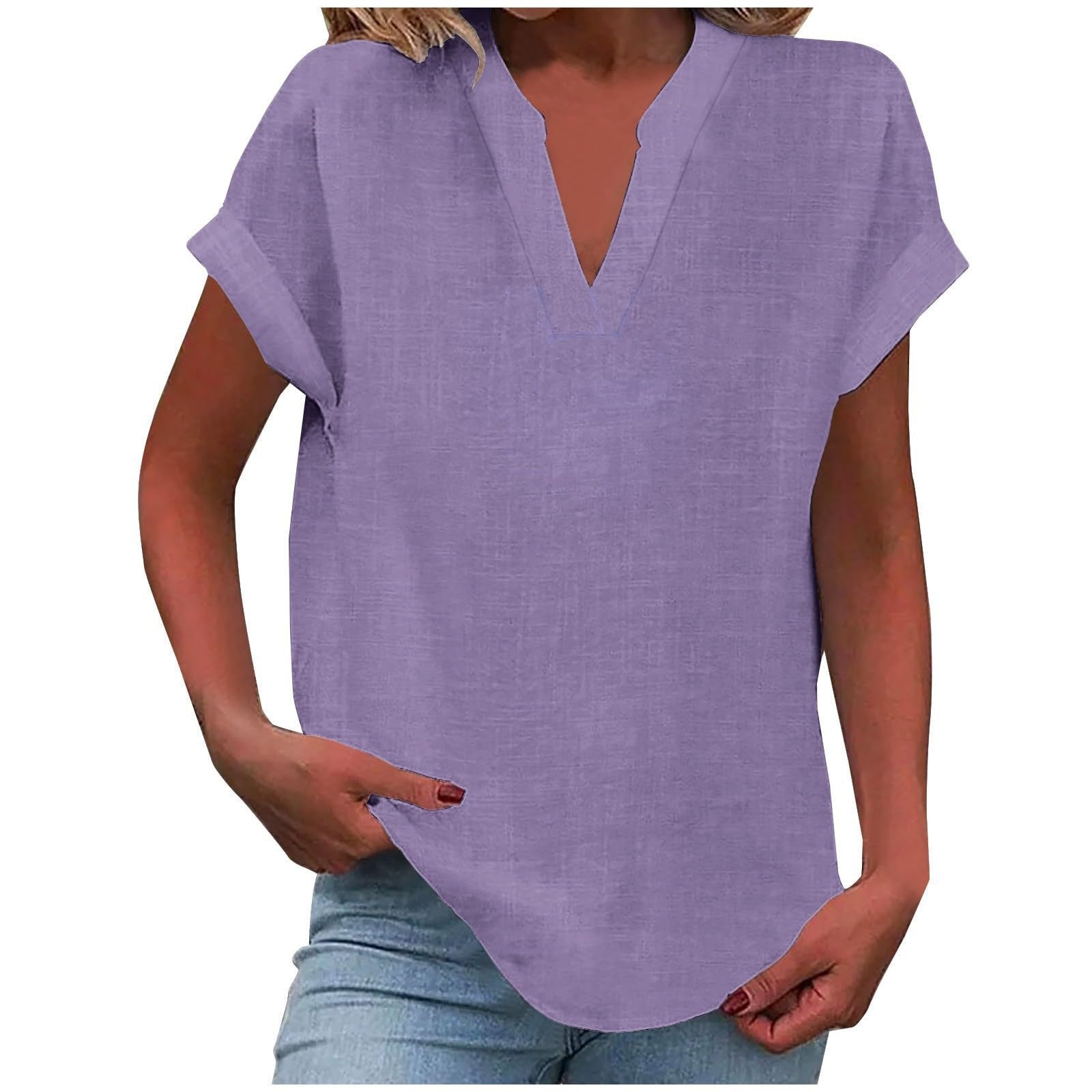 Xavina – Relaxed V-Neck Blouse