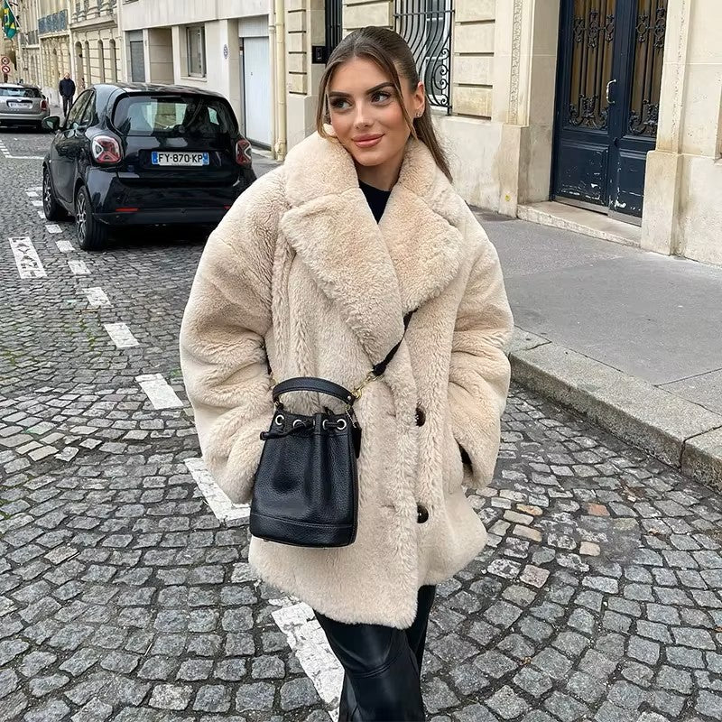 Guadalupe  | Long faux fur coat