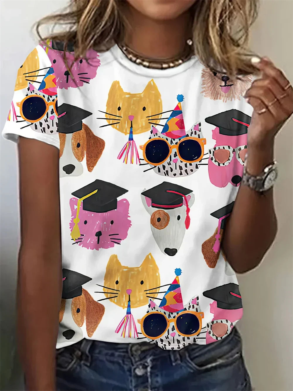 Avrille | Stylish T-shirt with Dog Print