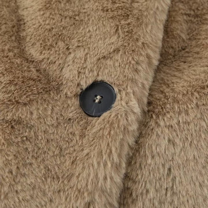 Guadalupe  | Long faux fur coat