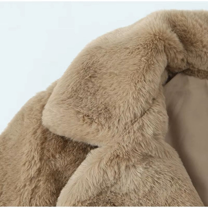 Guadalupe  | Long faux fur coat