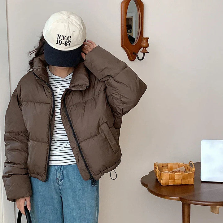 Women's cropped puffer jacket with high collar