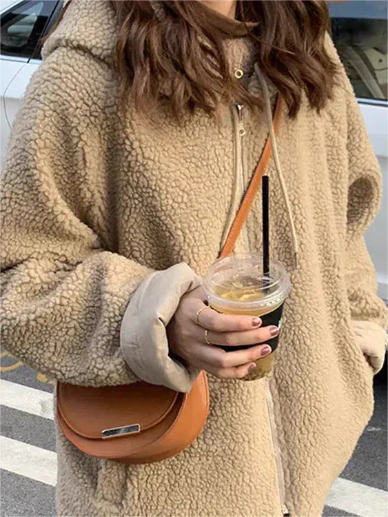 Carla | Elegant and versatile winter coat.